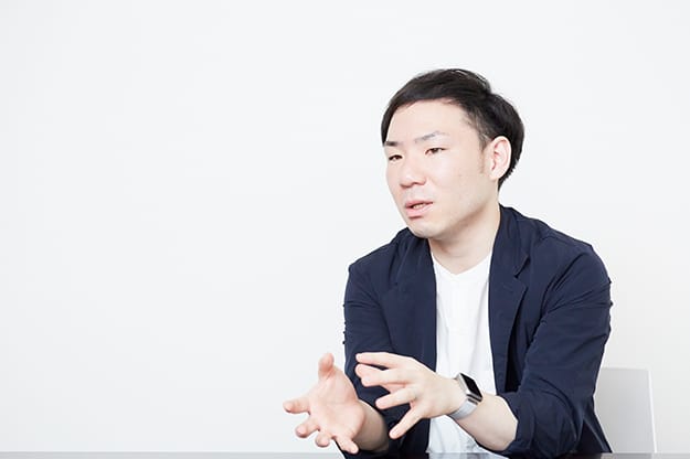 商品本部 商品部 商品企画グループ 部長　兼　EC事業本部 EC事業部 部長　島　大輔03